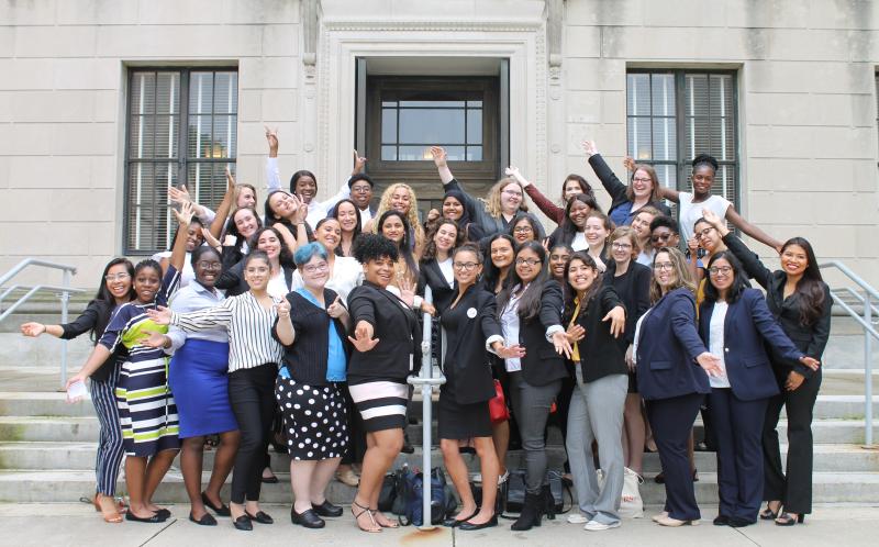 NEW Leadership® class of 2019 on steps of New Jersey State House.